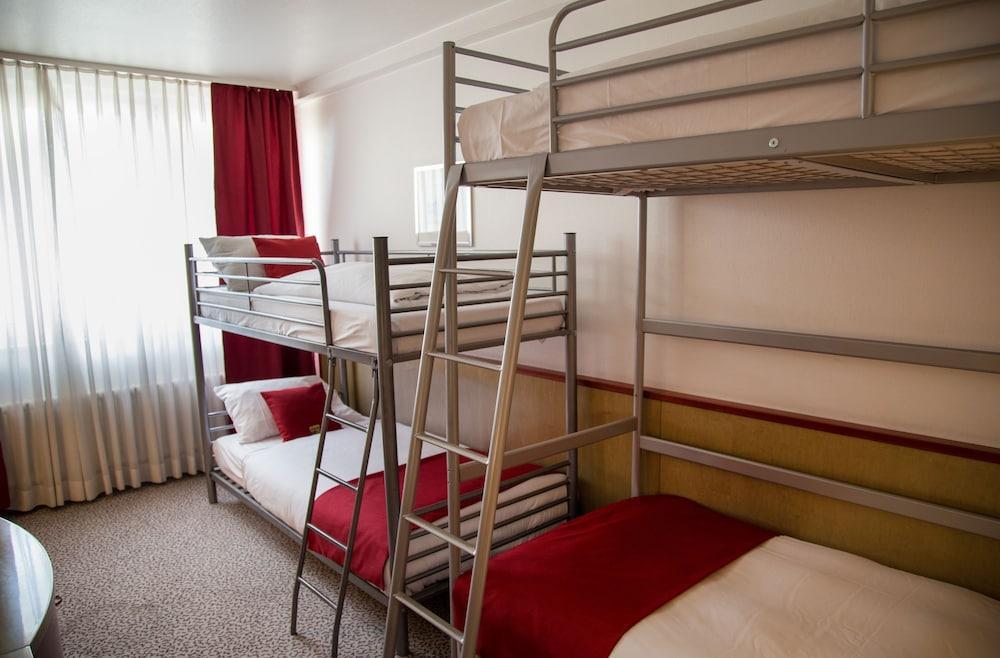 Leomar Hotel Улм Екстериор снимка